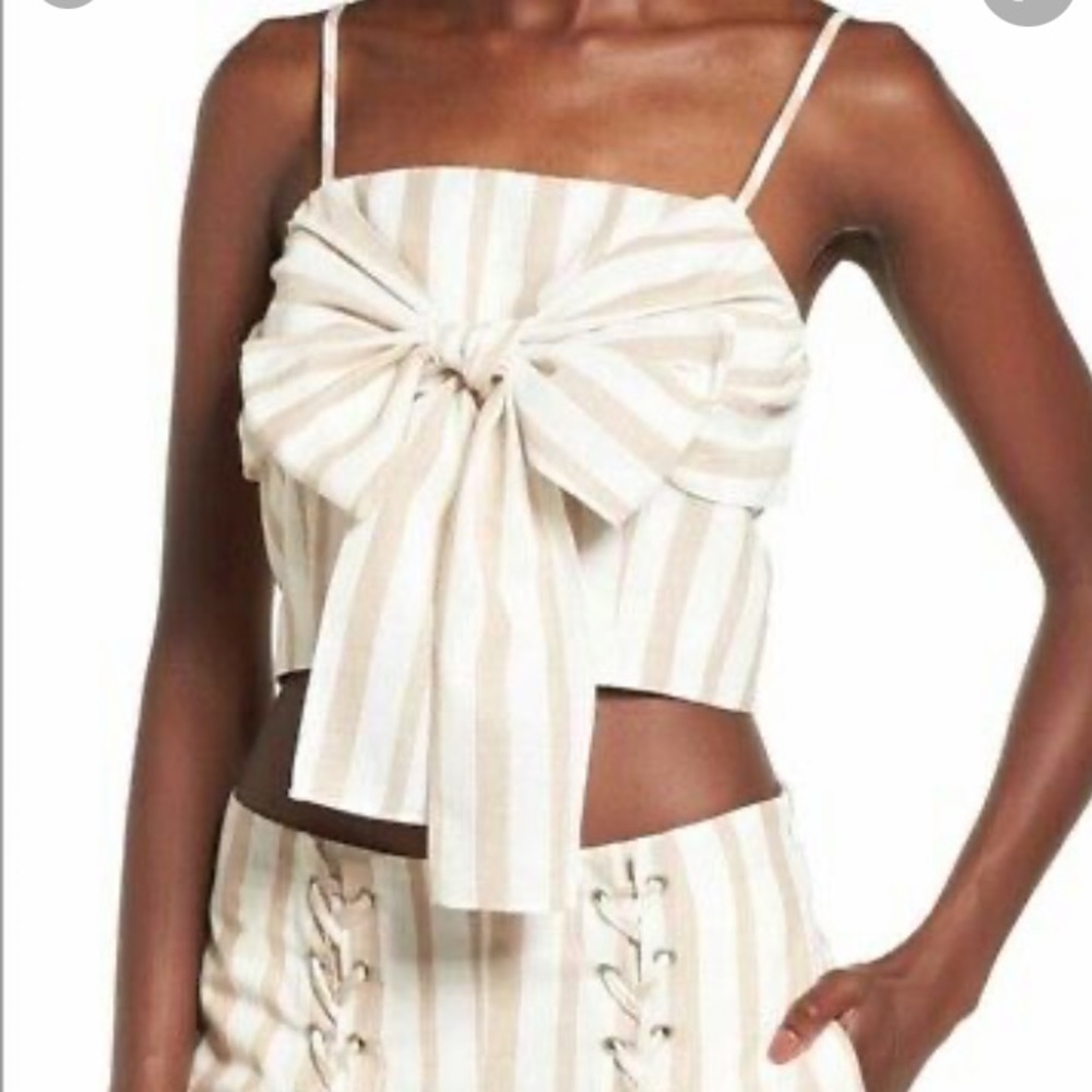 New!ChrisellexJOA by SandStripe Tie Front Crop Top